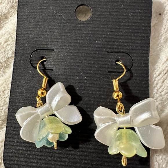 Handmade bow earrings - Picture 5 of 5